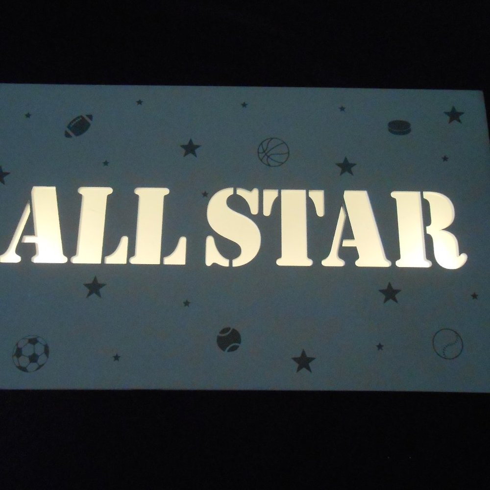 New white All Star baby toddler night light battery operated on/off switch 🌟